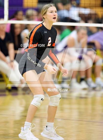 Thumbnail 3 in Grand Saline vs Edgewood photogallery.