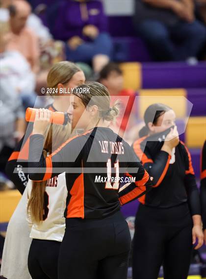 Thumbnail 3 in Grand Saline vs Edgewood photogallery.