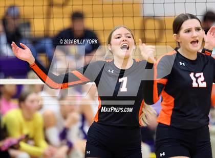 Thumbnail 2 in Grand Saline vs Edgewood photogallery.