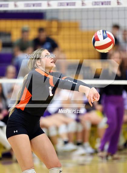 Thumbnail 1 in Grand Saline vs Edgewood photogallery.