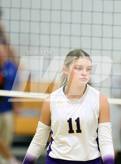 Thumbnail 3 in Grand Saline vs Edgewood photogallery.