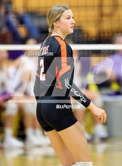 Thumbnail 3 in Grand Saline vs Edgewood photogallery.