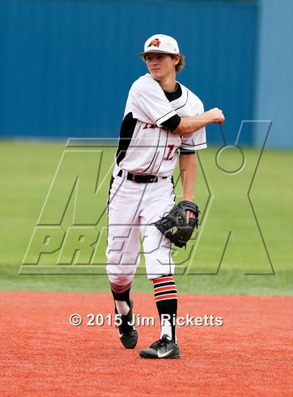 Thumbnail 1 in Birdville vs Aledo (UIL 5A Region 1 Quarterfinals) photogallery.