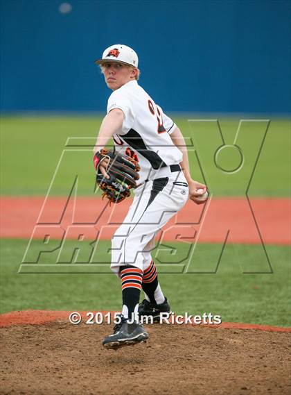 Thumbnail 3 in Birdville vs Aledo (UIL 5A Region 1 Quarterfinals) photogallery.