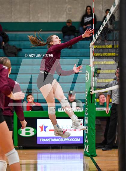 Thumbnail 2 in Johnson City vs Thrall (UIL 2A Region IV Semifinal) photogallery.