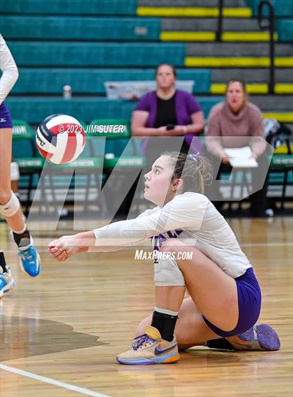 Thumbnail 1 in Johnson City vs Thrall (UIL 2A Region IV Semifinal) photogallery.
