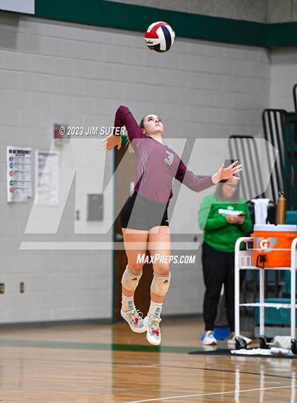 Thumbnail 1 in Johnson City vs Thrall (UIL 2A Region IV Semifinal) photogallery.
