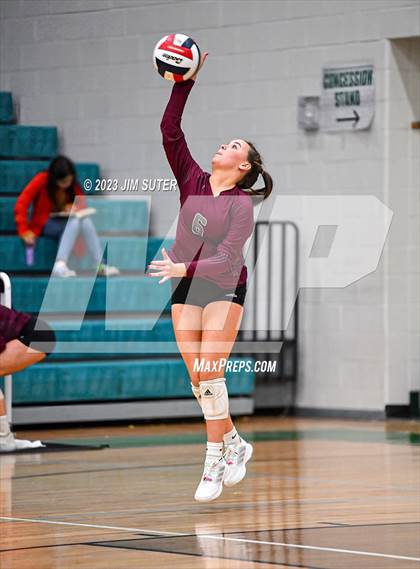 Thumbnail 1 in Johnson City vs Thrall (UIL 2A Region IV Semifinal) photogallery.