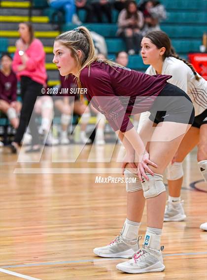 Thumbnail 2 in Johnson City vs Thrall (UIL 2A Region IV Semifinal) photogallery.