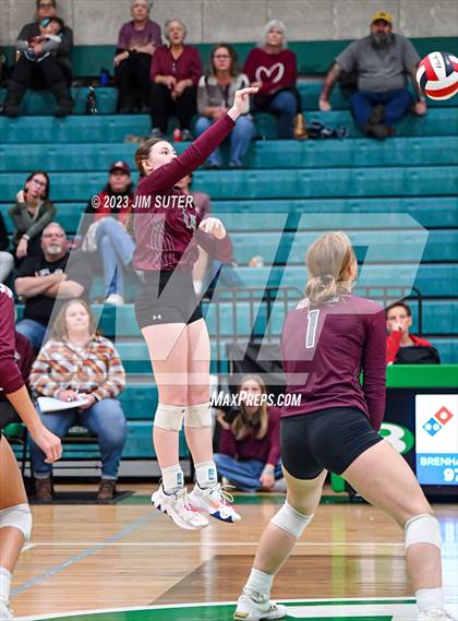 Thumbnail 1 in Johnson City vs Thrall (UIL 2A Region IV Semifinal) photogallery.