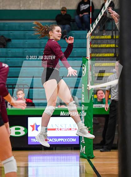 Thumbnail 3 in Johnson City vs Thrall (UIL 2A Region IV Semifinal) photogallery.