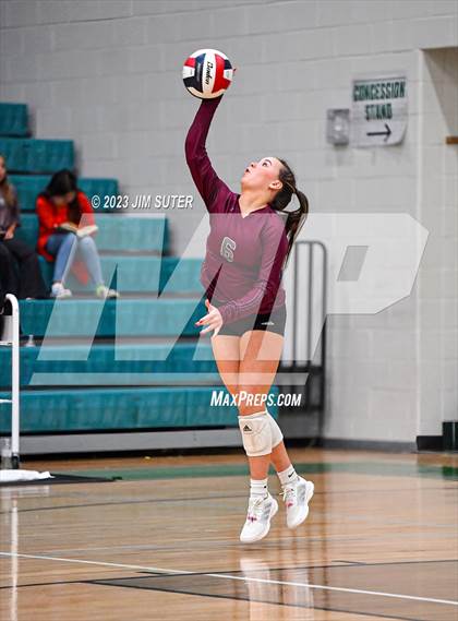 Thumbnail 2 in Johnson City vs Thrall (UIL 2A Region IV Semifinal) photogallery.