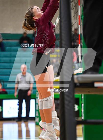 Thumbnail 3 in Johnson City vs Thrall (UIL 2A Region IV Semifinal) photogallery.