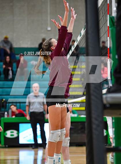 Thumbnail 2 in Johnson City vs Thrall (UIL 2A Region IV Semifinal) photogallery.
