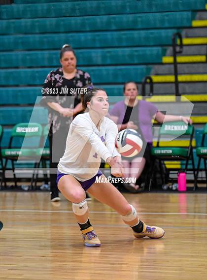 Thumbnail 3 in Johnson City vs Thrall (UIL 2A Region IV Semifinal) photogallery.
