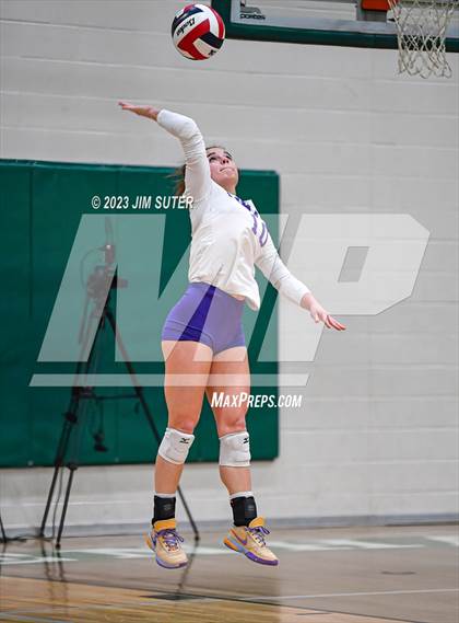 Thumbnail 2 in Johnson City vs Thrall (UIL 2A Region IV Semifinal) photogallery.