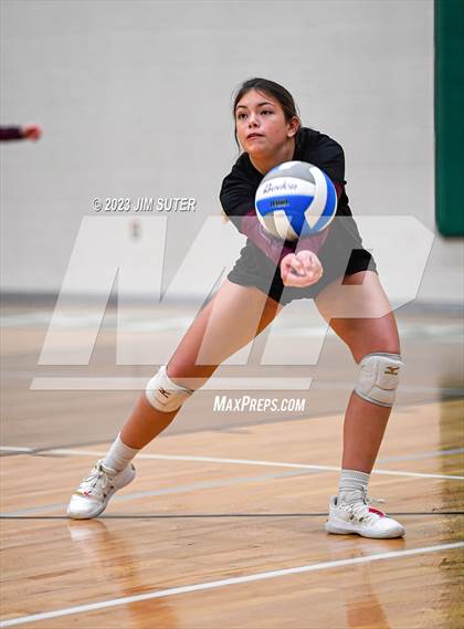 Thumbnail 1 in Johnson City vs Thrall (UIL 2A Region IV Semifinal) photogallery.