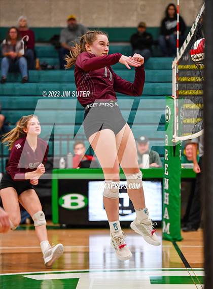 Thumbnail 1 in Johnson City vs Thrall (UIL 2A Region IV Semifinal) photogallery.