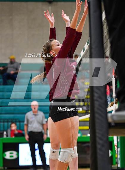 Thumbnail 1 in Johnson City vs Thrall (UIL 2A Region IV Semifinal) photogallery.
