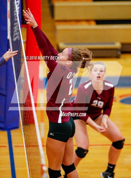 Thumbnail 1 in Helias vs Osage (MSHSAA D9 Semifinal) photogallery.