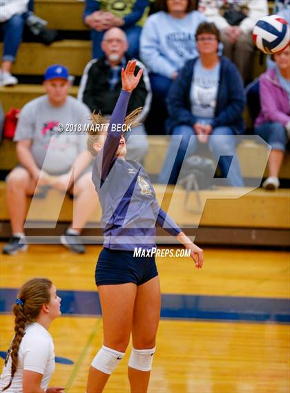 Thumbnail 1 in Helias vs Osage (MSHSAA D9 Semifinal) photogallery.