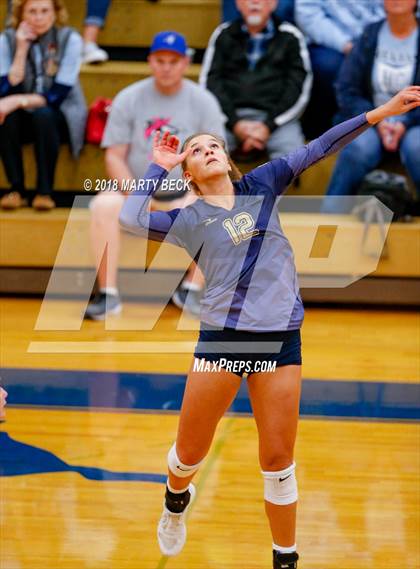 Thumbnail 1 in Helias vs Osage (MSHSAA D9 Semifinal) photogallery.