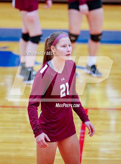 Thumbnail 1 in Helias vs Osage (MSHSAA D9 Semifinal) photogallery.