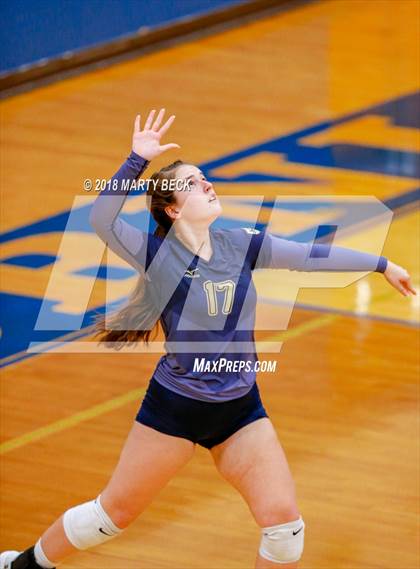Thumbnail 3 in Helias vs Osage (MSHSAA D9 Semifinal) photogallery.