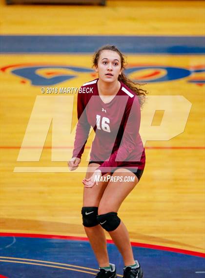 Thumbnail 2 in Helias vs Osage (MSHSAA D9 Semifinal) photogallery.