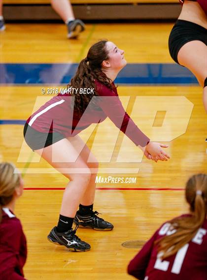 Thumbnail 2 in Helias vs Osage (MSHSAA D9 Semifinal) photogallery.
