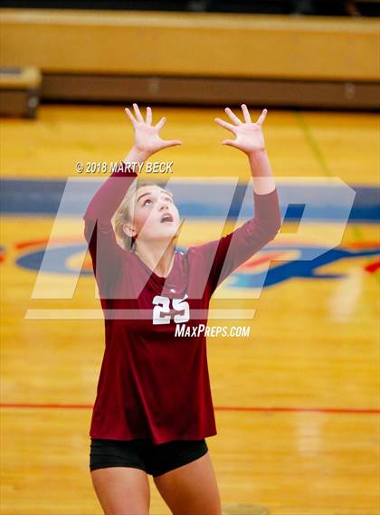 Thumbnail 2 in Helias vs Osage (MSHSAA D9 Semifinal) photogallery.