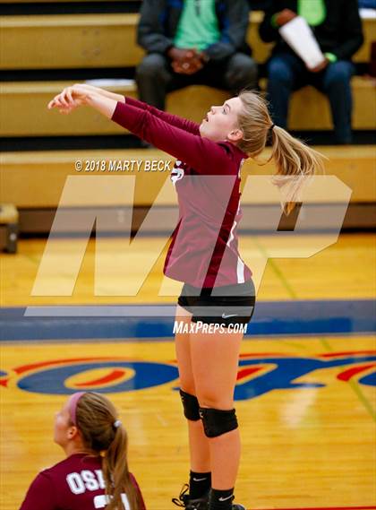 Thumbnail 1 in Helias vs Osage (MSHSAA D9 Semifinal) photogallery.