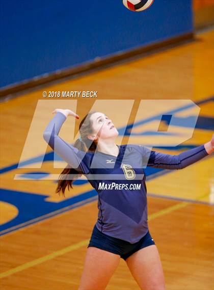 Thumbnail 1 in Helias vs Osage (MSHSAA D9 Semifinal) photogallery.