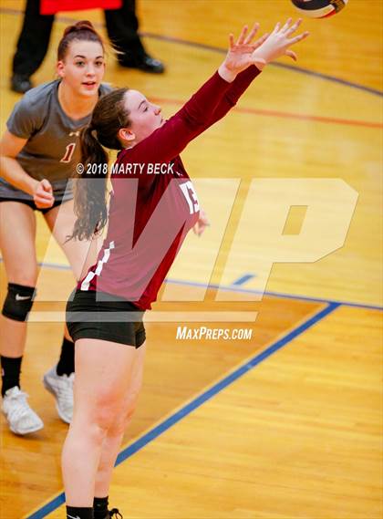 Thumbnail 3 in Helias vs Osage (MSHSAA D9 Semifinal) photogallery.