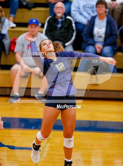 Thumbnail 2 in Helias vs Osage (MSHSAA D9 Semifinal) photogallery.