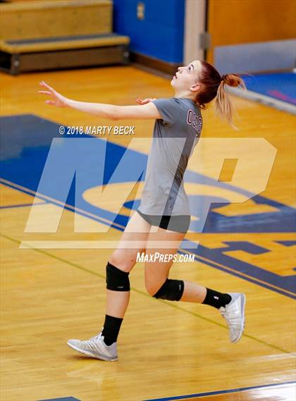 Thumbnail 2 in Helias vs Osage (MSHSAA D9 Semifinal) photogallery.