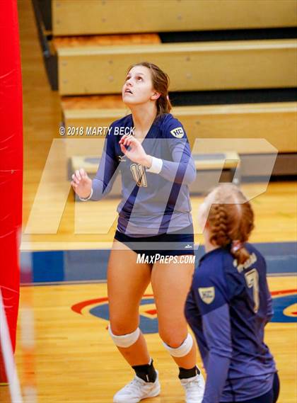 Thumbnail 3 in Helias vs Osage (MSHSAA D9 Semifinal) photogallery.