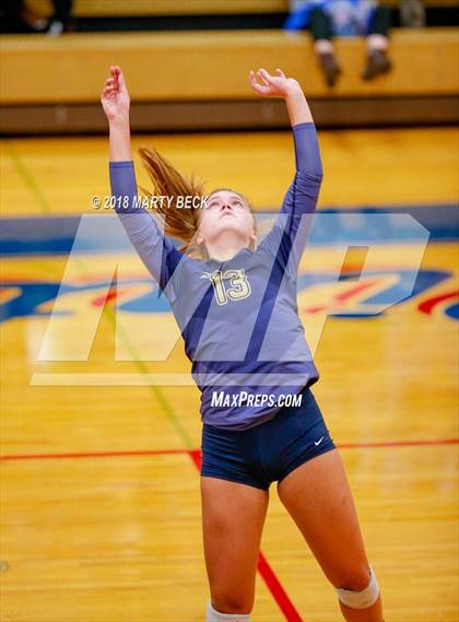 Thumbnail 2 in Helias vs Osage (MSHSAA D9 Semifinal) photogallery.