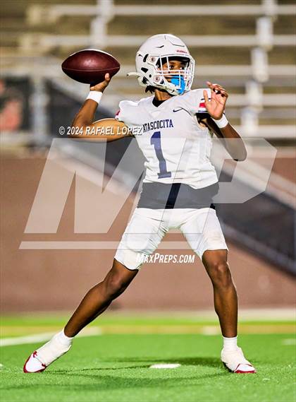 Thumbnail 2 in Atascocita vs North Shore (A Team) photogallery.