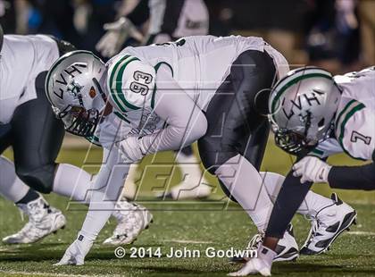Thumbnail 2 in Fort Bend Hightower vs. Friendswood UIL Region 3 6A Div 2 Bi-district) photogallery.