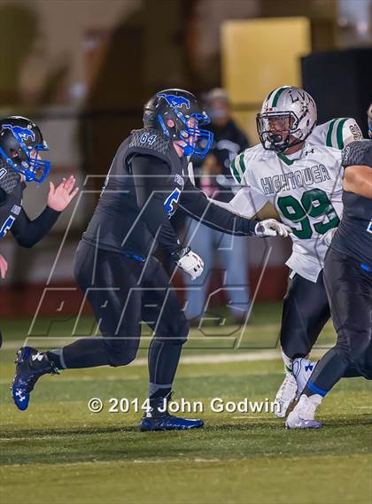 Thumbnail 3 in Fort Bend Hightower vs. Friendswood UIL Region 3 6A Div 2 Bi-district) photogallery.