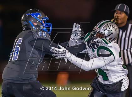 Thumbnail 1 in Fort Bend Hightower vs. Friendswood UIL Region 3 6A Div 2 Bi-district) photogallery.
