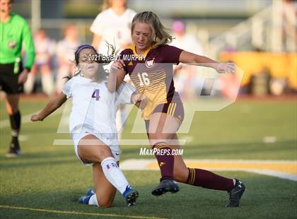Thumbnail 3 in Holy Family @ Windsor (CHSAA 4A Quarterfinals) photogallery.