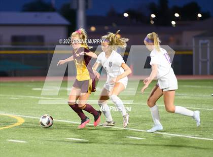 Thumbnail 1 in Holy Family @ Windsor (CHSAA 4A Quarterfinals) photogallery.