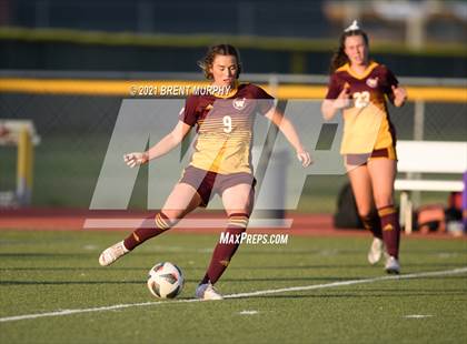 Thumbnail 3 in Holy Family @ Windsor (CHSAA 4A Quarterfinals) photogallery.