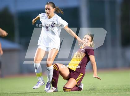 Thumbnail 3 in Holy Family @ Windsor (CHSAA 4A Quarterfinals) photogallery.