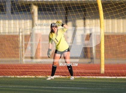 Thumbnail 2 in Holy Family @ Windsor (CHSAA 4A Quarterfinals) photogallery.