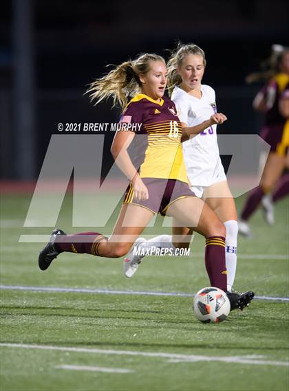 Thumbnail 2 in Holy Family @ Windsor (CHSAA 4A Quarterfinals) photogallery.