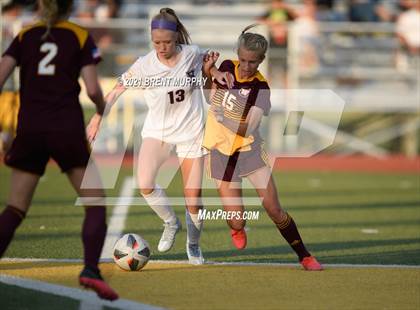 Thumbnail 2 in Holy Family @ Windsor (CHSAA 4A Quarterfinals) photogallery.
