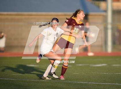 Thumbnail 1 in Holy Family @ Windsor (CHSAA 4A Quarterfinals) photogallery.